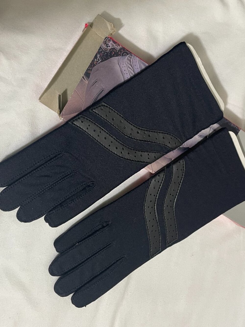 Vintage 1994 Hanes Her Way Black Stretch Gloves One Size Knit Lined Winter